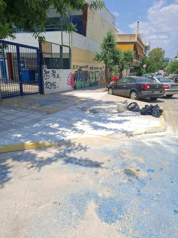 Συνεχίζονται οι παρεμβάσεις σε πεζοδρόμια έξω από σχολεία της Ηλιούπολης Συνεχίζονται οι παρεμβάσεις σε πεζοδρόμια έξω από σχολεία της Ηλιούπολης