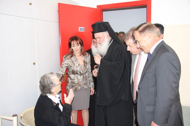 Επίσκεψη Αρχιεπίσκοπου Αθηνών στην Ηλιούπολη